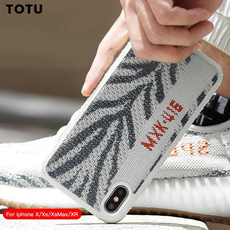 Ốp lưng chống sốc cho iPhone X - Xs - Xs Max hiệu Totu Yeezy Sneaker