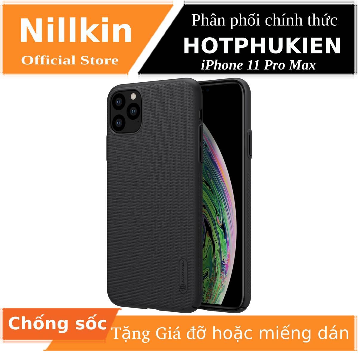 Ốp Lưng Sần chống sốc cho iPhone 11 Pro Max hiệu Nillkin Super Frosted Shield (tặng kèm giá đỡ hoặc miếng dán từ tính)